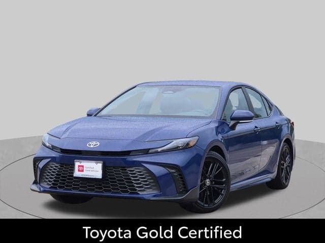2026 Toyota Camry SE — photo 1 of 32