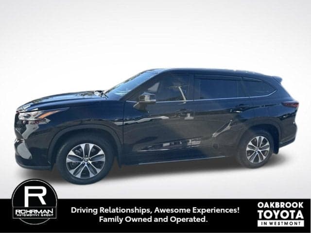 2024 Toyota Highlander XLE — photo 1 of 12