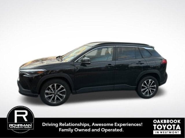 2025 Toyota Corolla Cross XLE — photo 1 of 5