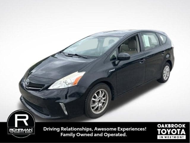 2013 Toyota Prius v Three — photo 1 of 25