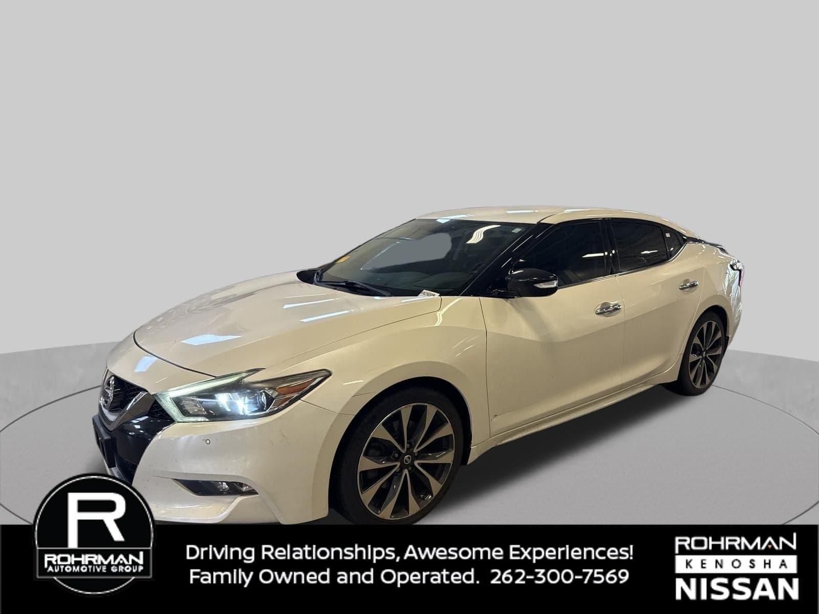 2016 Nissan Maxima SR — photo 1 of 23