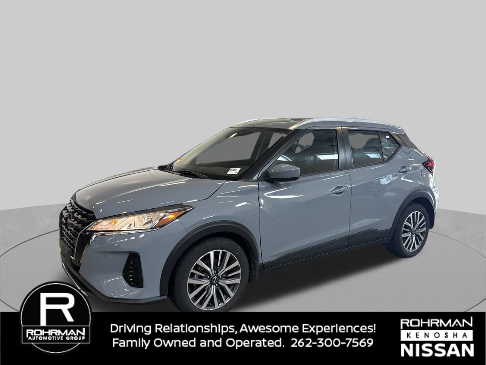2023 Nissan Kicks SV — photo 1 of 38
