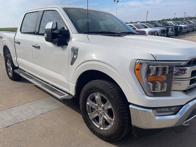 2023 Ford F-150 LARIAT — photo 1 of 26