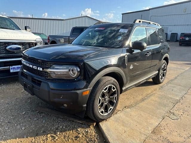 2025 Ford Bronco Sport Outer Banks — photo 1 of 22