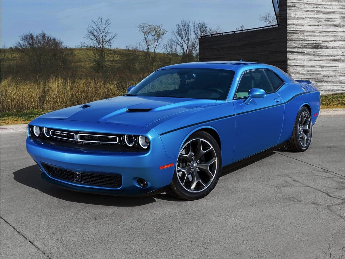 2015 Dodge Challenger R/T — photo 1 of 5
