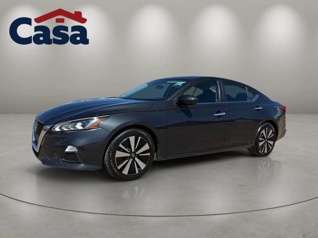 2022 Nissan Altima 2.5 SV — photo 1 of 25