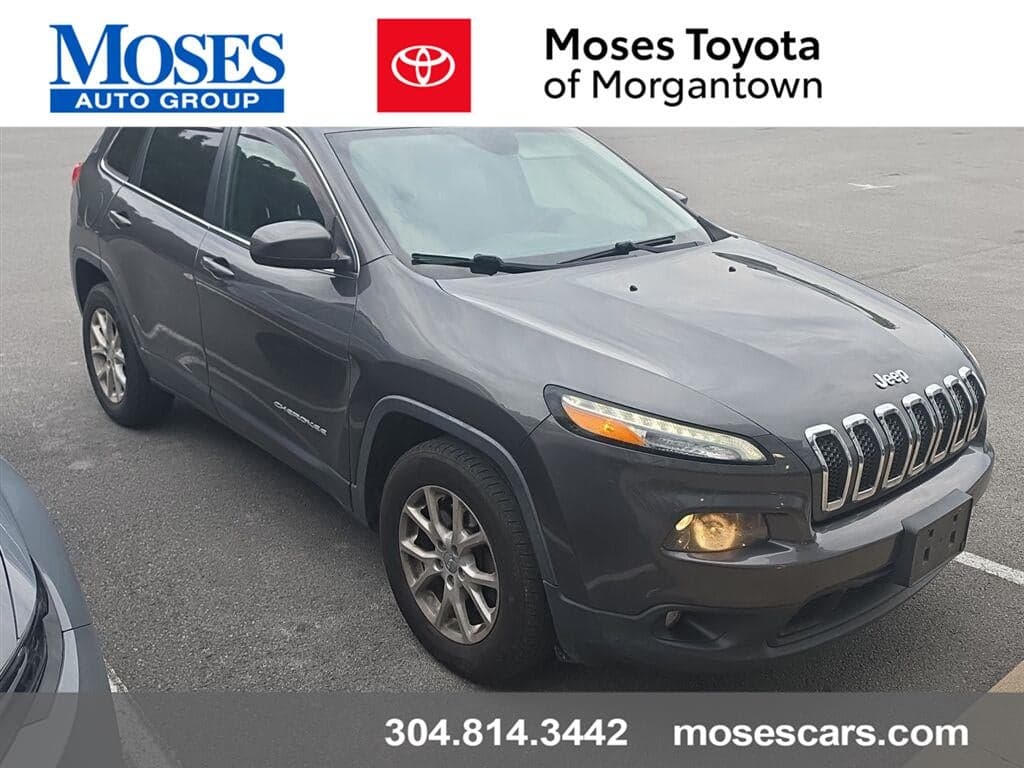 2016 Jeep Cherokee Latitude — photo 1 of 5