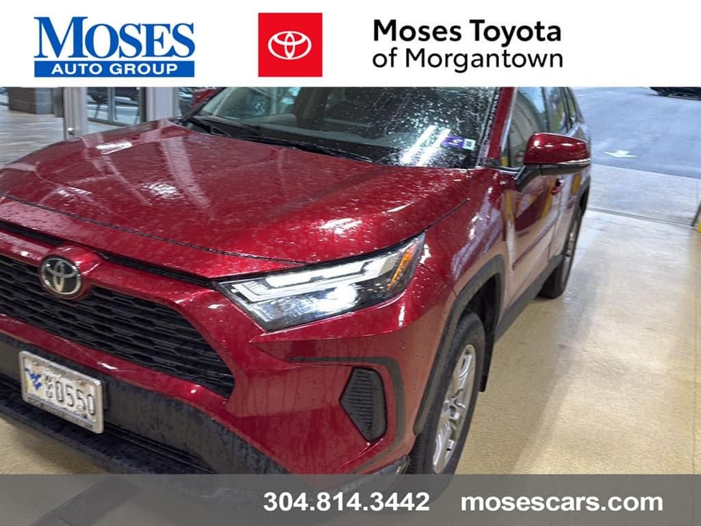 2024 Toyota RAV4 XLE — photo 1 of 2