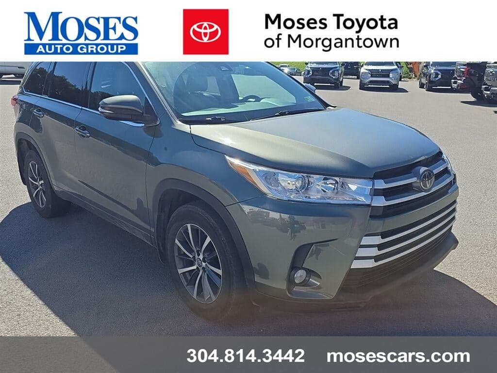 2017 Toyota Highlander XLE — photo 1 of 5