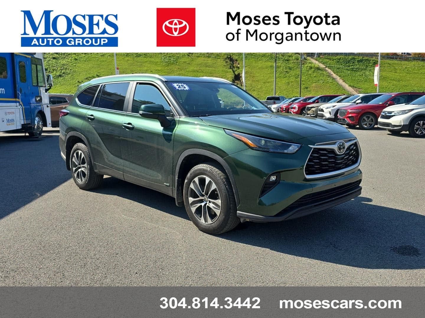 2025 Toyota Highlander Base — photo 1 of 5