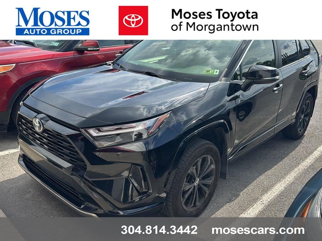2022 Toyota RAV4 Hybrid SE — photo 1 of 5