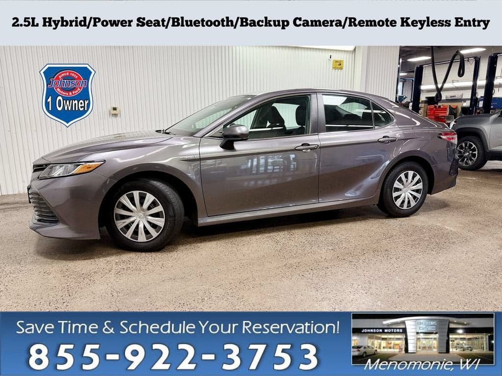 2020 Toyota Camry Hybrid LE — photo 1 of 34