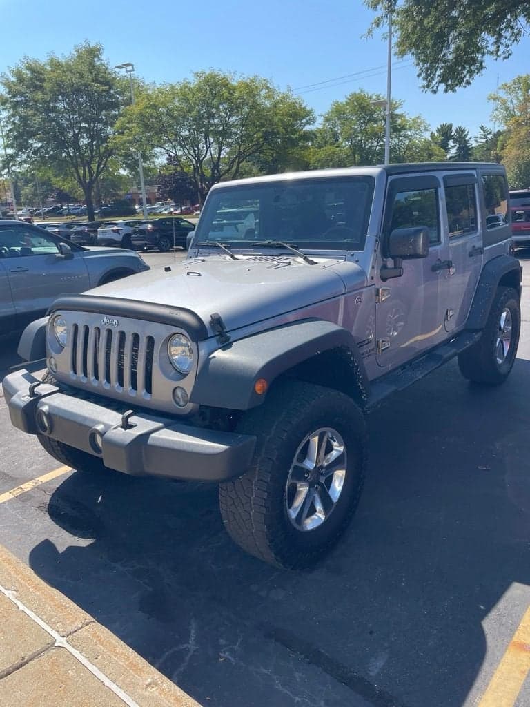2017 Jeep Wrangler Unlimited Sport — photo 1 of 4