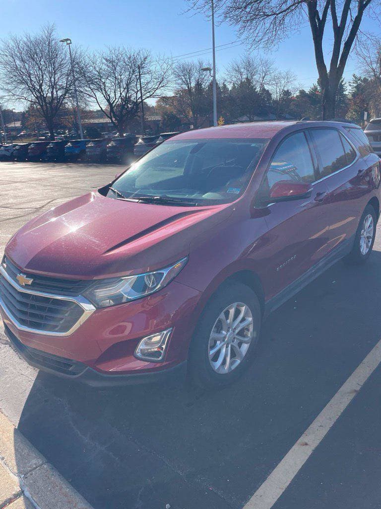 2018 Chevrolet Equinox LT — photo 1 of 5