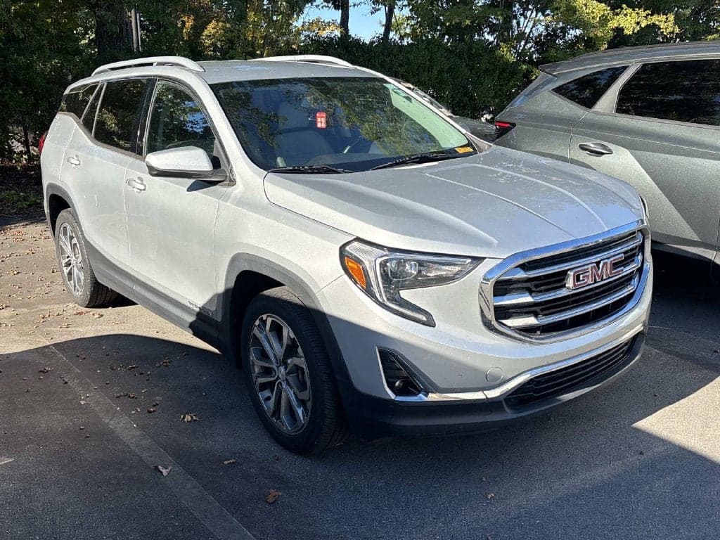 2019 GMC Terrain SLT — photo 1 of 5
