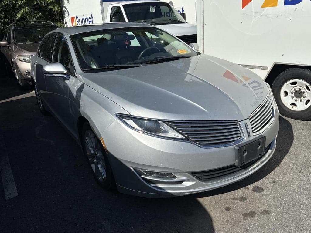 2013 Lincoln MKZ Base — photo 1 of 6
