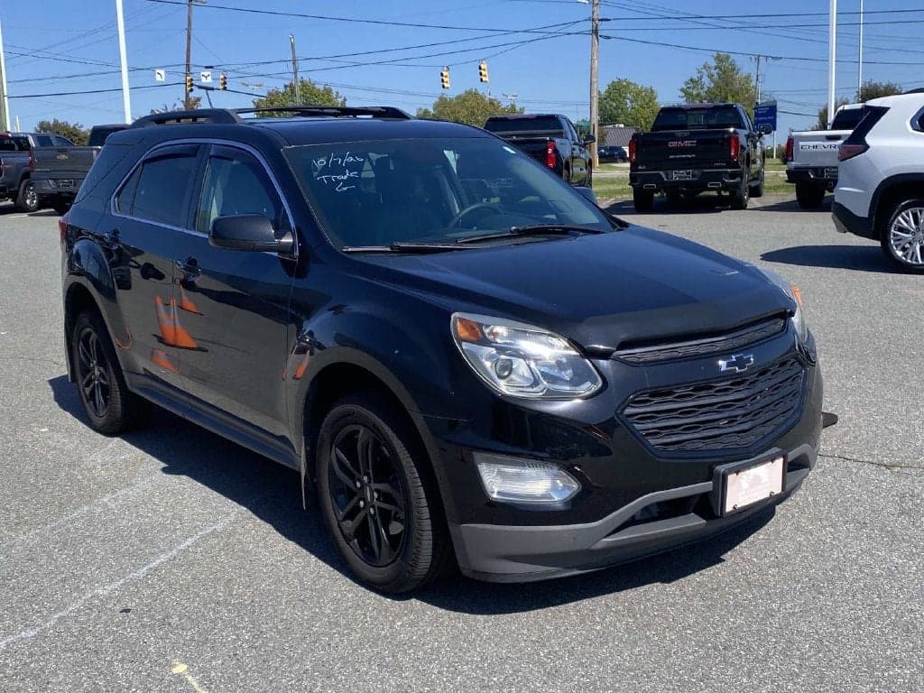 2017 Chevrolet Equinox LT — photo 1 of 5