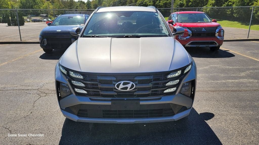 2025 Hyundai Tucson SEL — photo 1 of 9