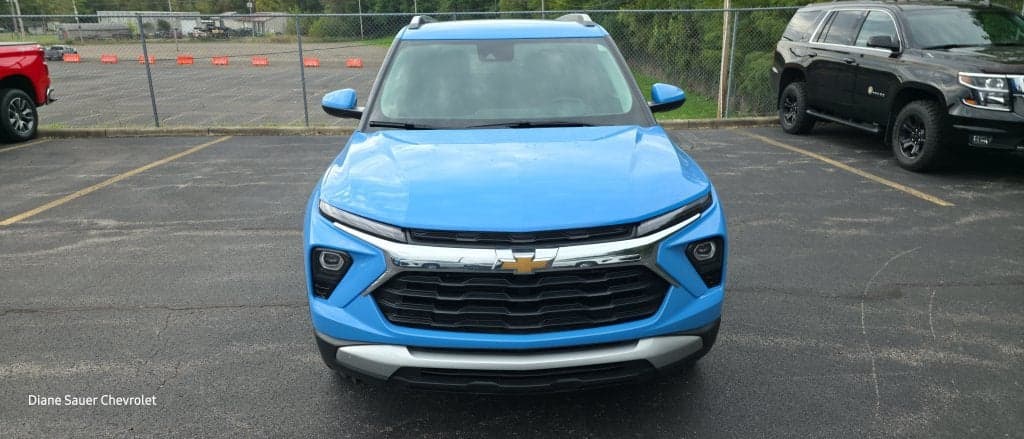 2024 Chevrolet Trailblazer LT — photo 1 of 9