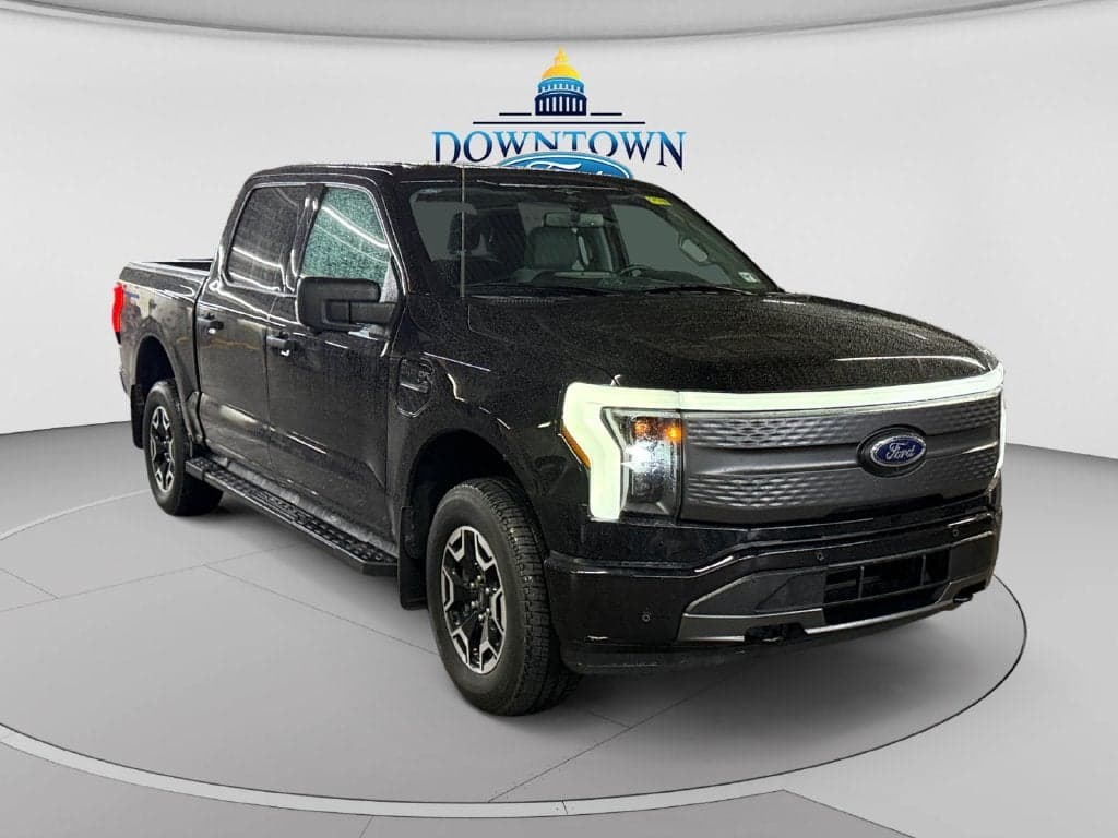 2023 Ford F-150 Lightning XLT — photo 1 of 5