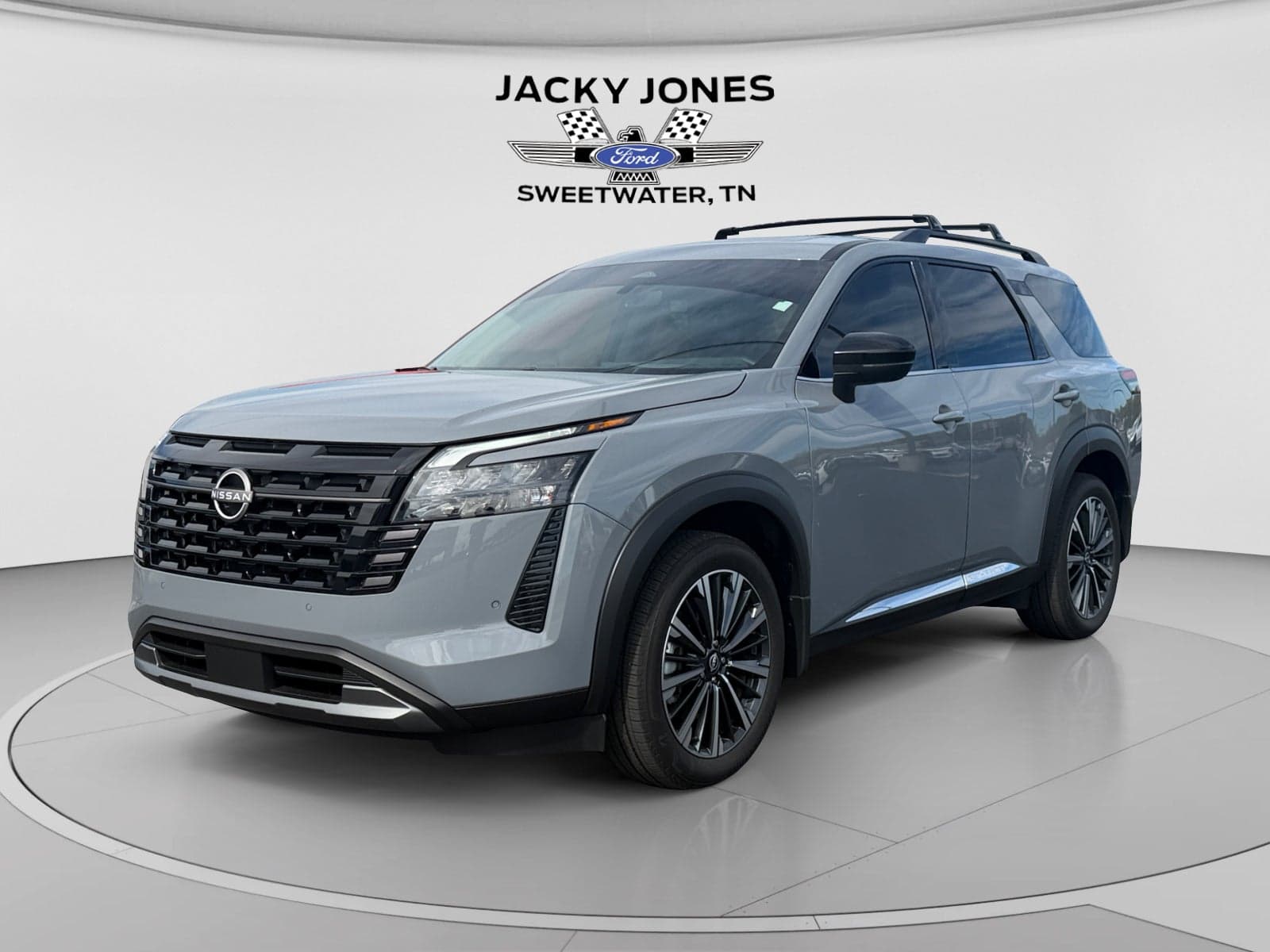 2026 Nissan Pathfinder Platinum — photo 1 of 5