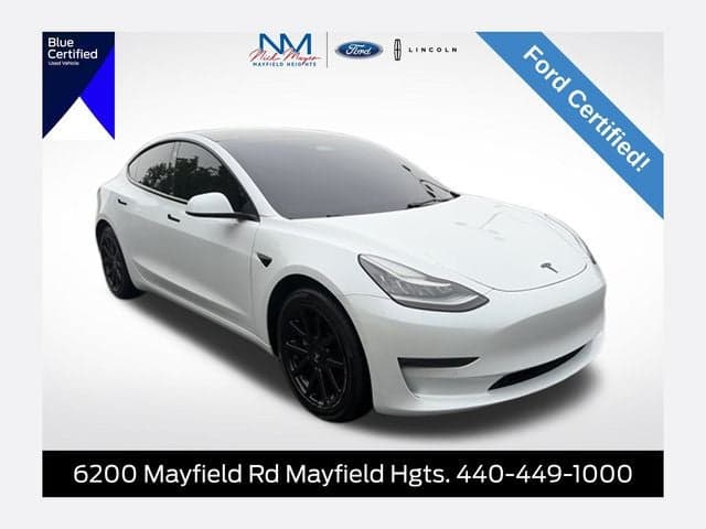 2022 Tesla Model 3 Long Range — photo 1 of 52