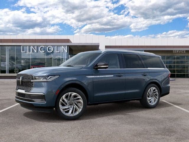 2027 Lincoln Navigator Reserve — photo 1 of 23