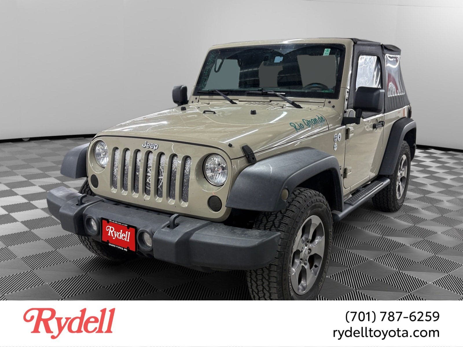 2017 Jeep Wrangler Sport — photo 1 of 5