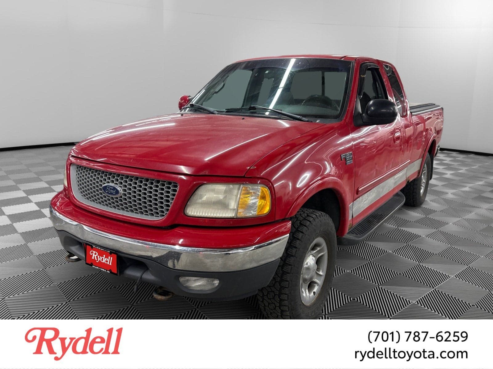 1999 Ford F-150 XLT — photo 1 of 5