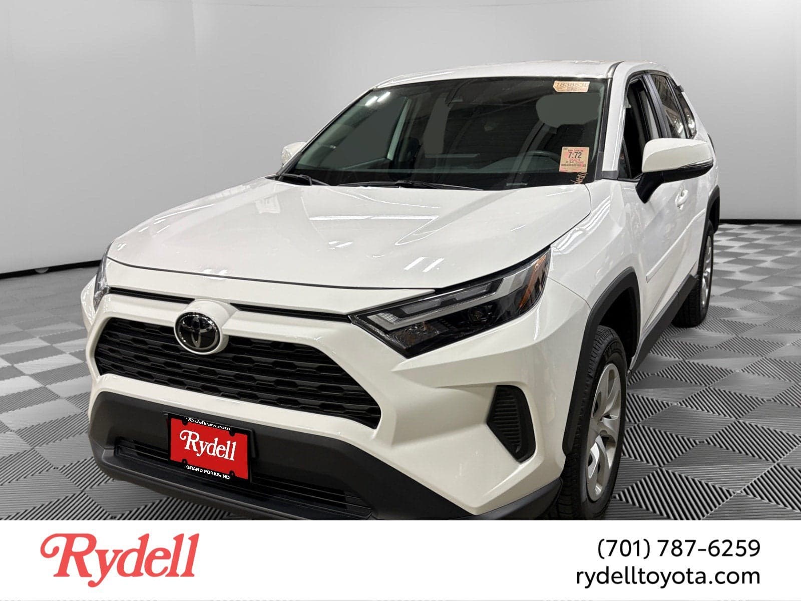 2024 Toyota RAV4 LE — photo 1 of 6