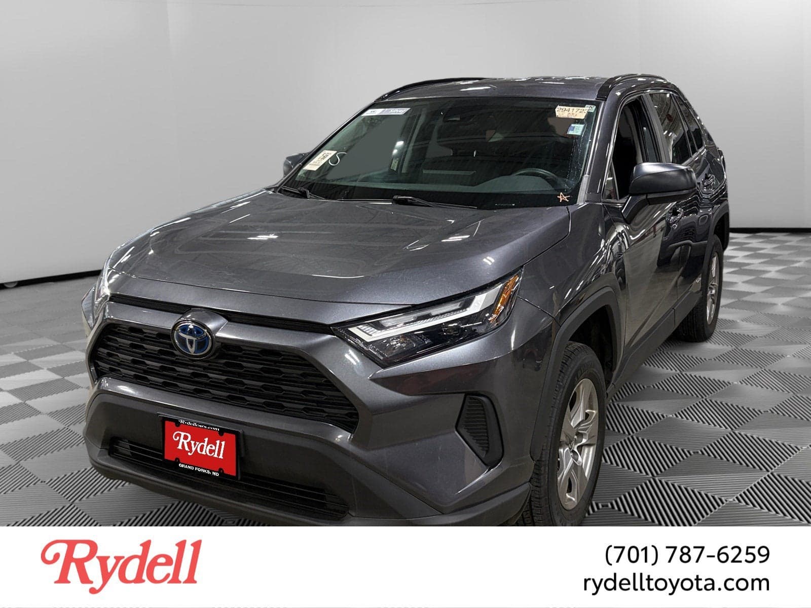 2023 Toyota RAV4 Hybrid LE — photo 1 of 5