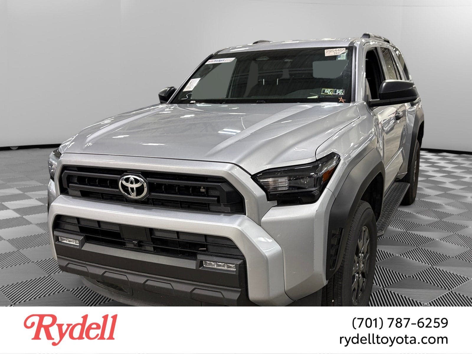 2025 Toyota 4Runner SR5 — photo 1 of 6