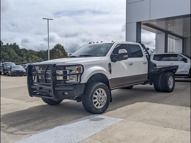 2019 Ford Super Duty F-450 DRW Limited — photo 1 of 11