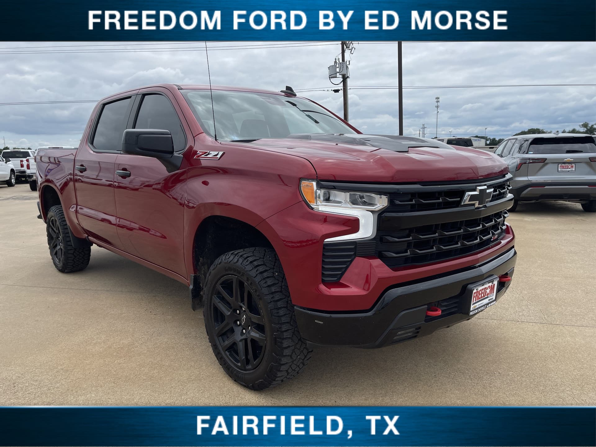 2024 Chevrolet Silverado 1500 LT Trail Boss — photo 1 of 39