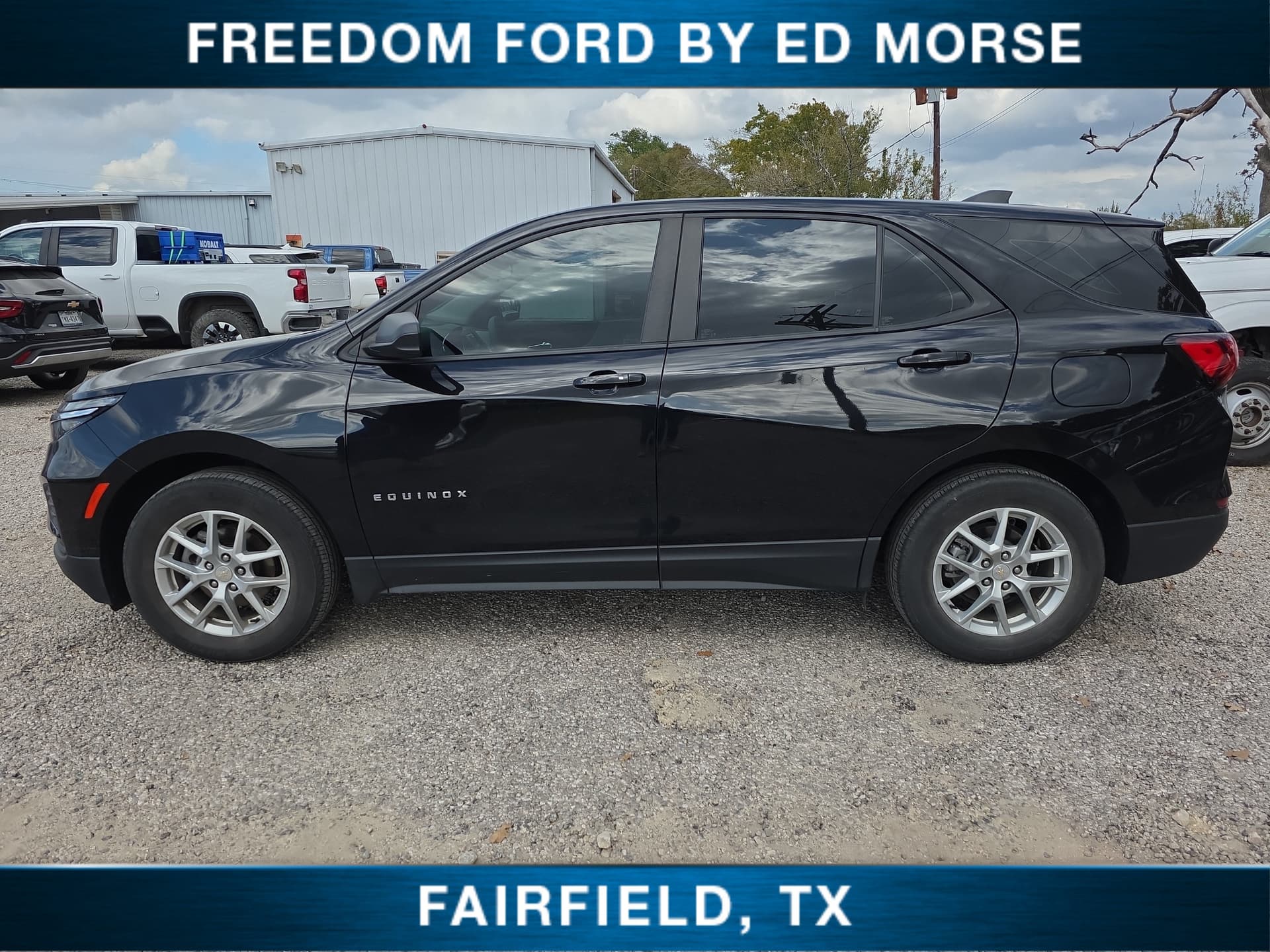2024 Chevrolet Equinox LS — photo 1 of 5