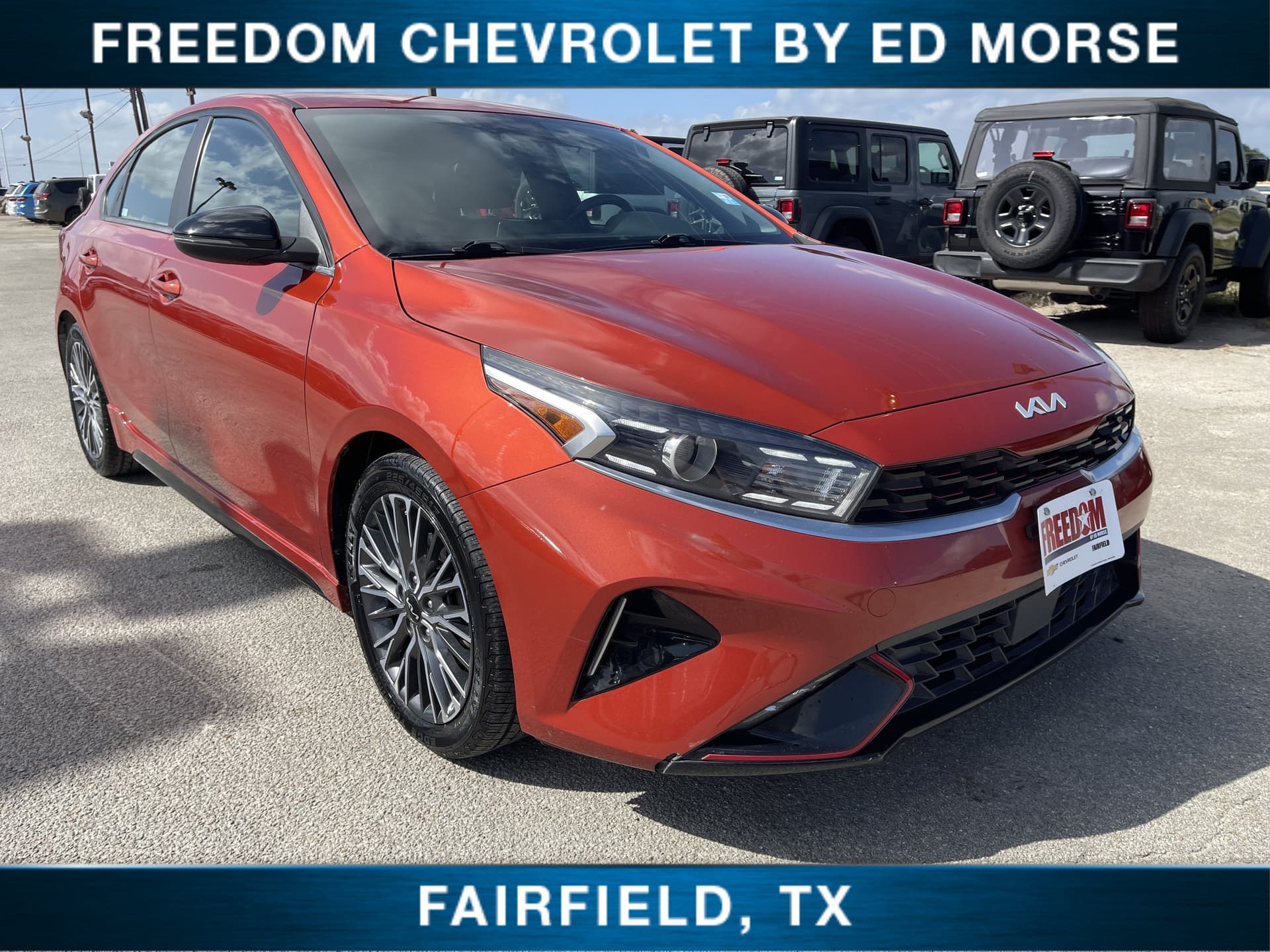 2022 Kia Forte GT-Line — photo 1 of 40