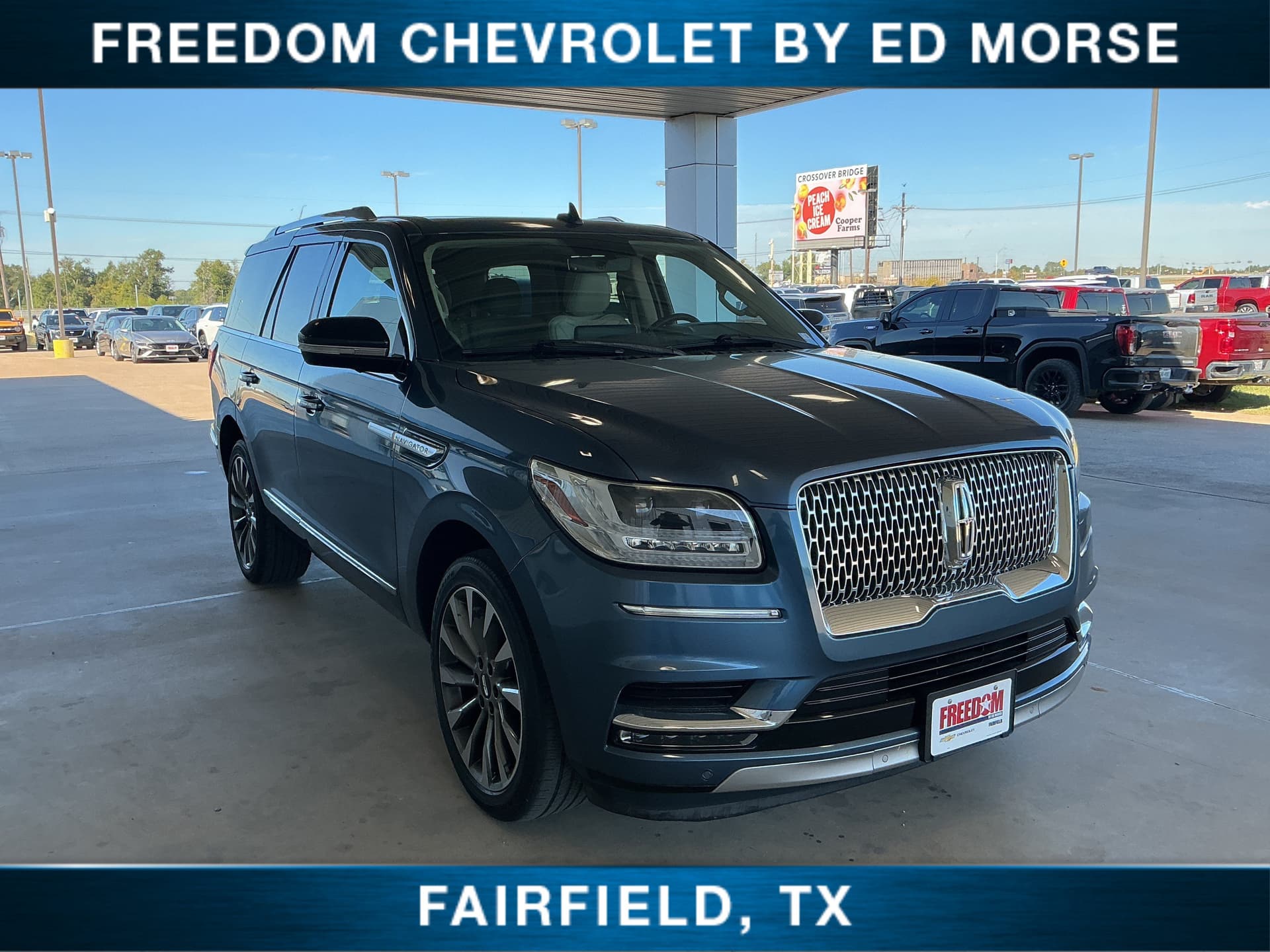 2019 Lincoln Navigator Select — photo 1 of 5