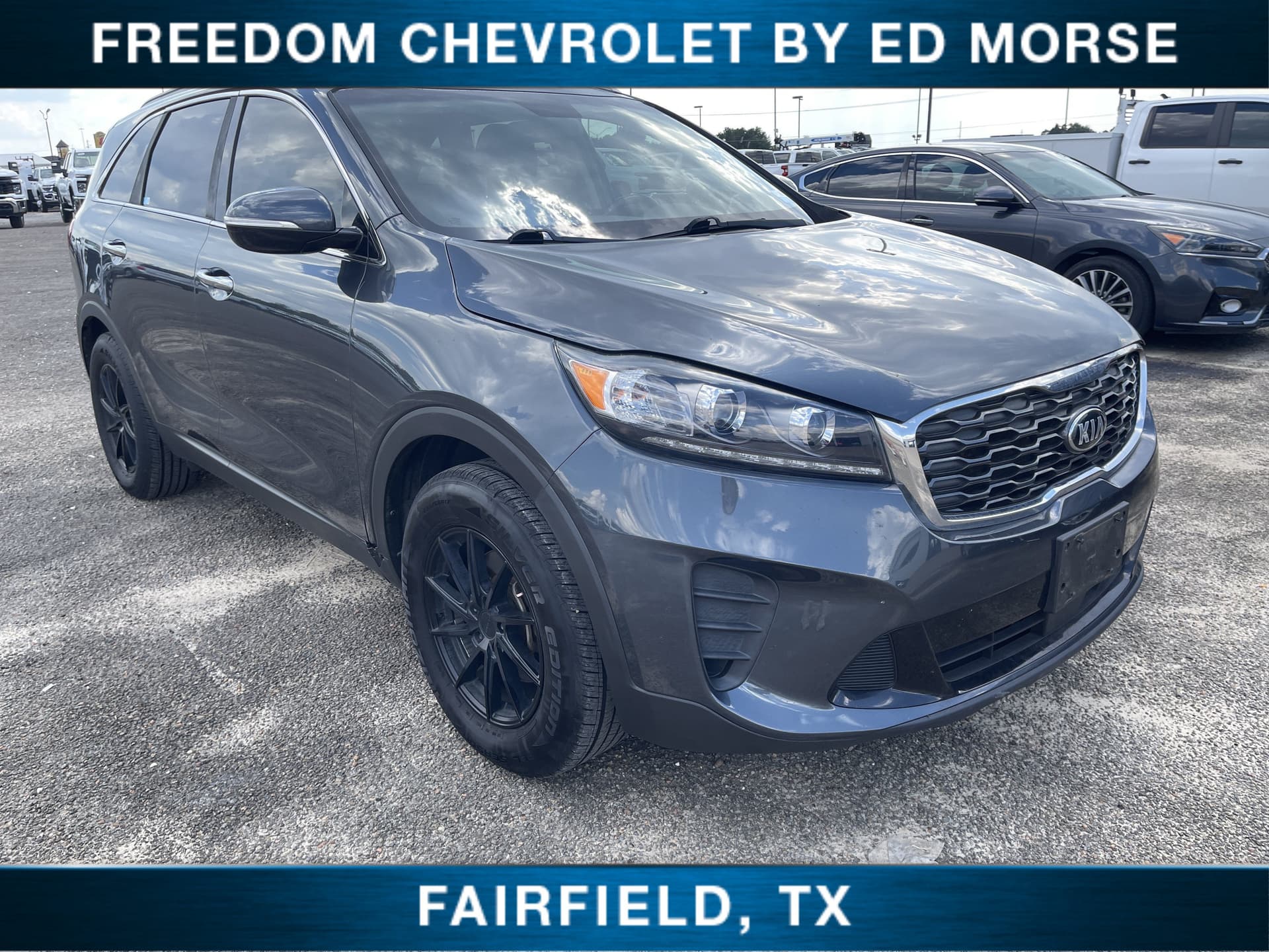 2020 Kia Sorento LX — photo 1 of 2