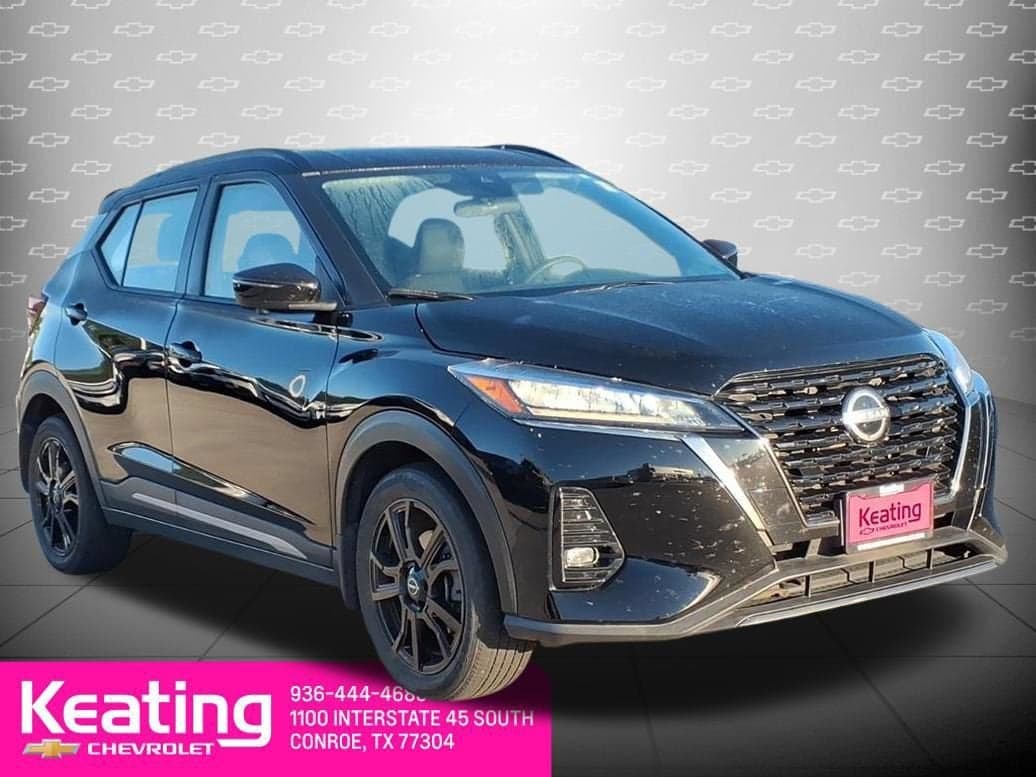 2024 Nissan Kicks SR — photo 1 of 16