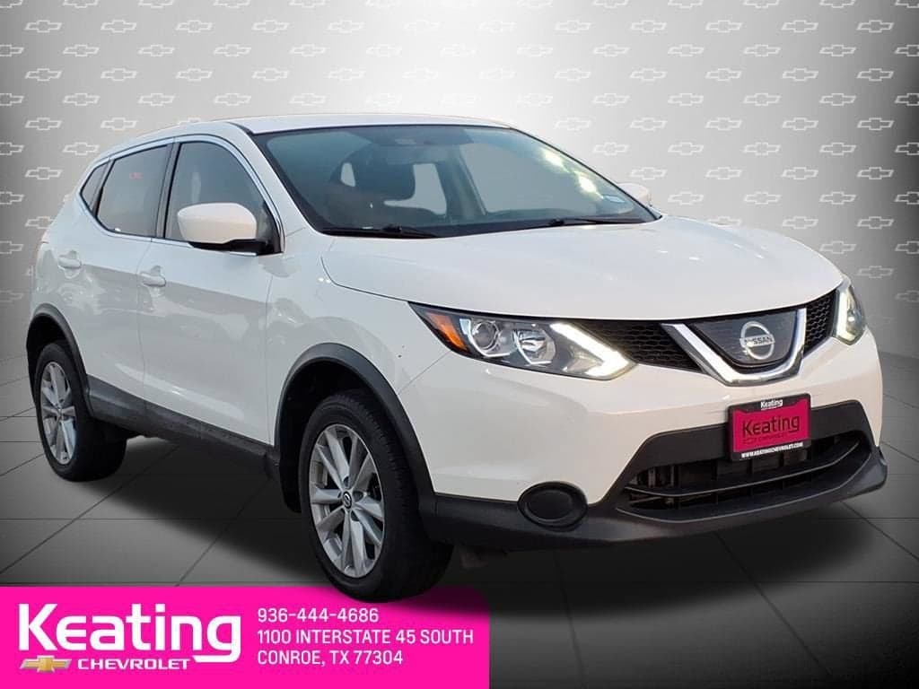 2019 Nissan Rogue Sport S — photo 1 of 27