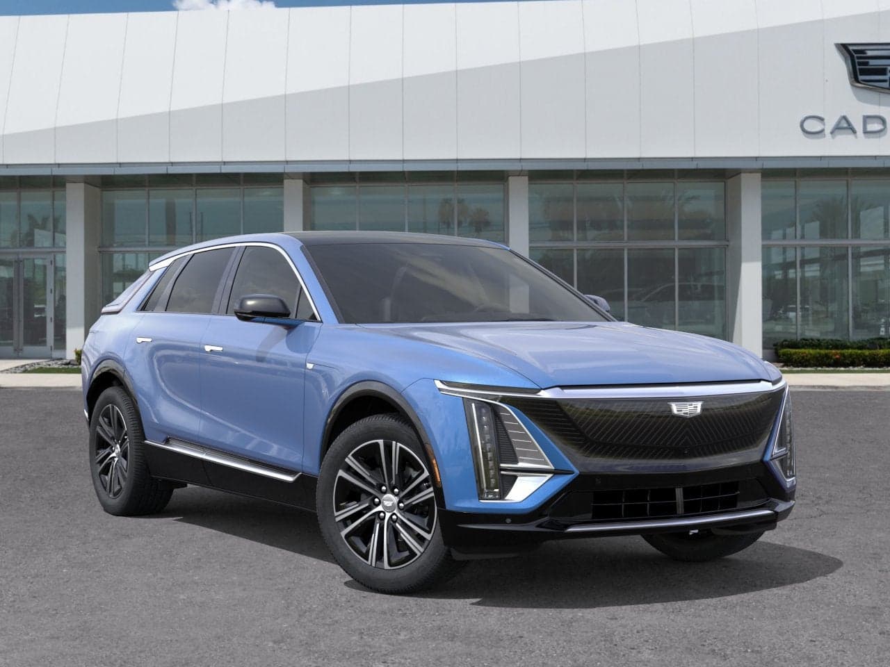 2027 Cadillac LYRIQ Luxury — photo 1 of 25