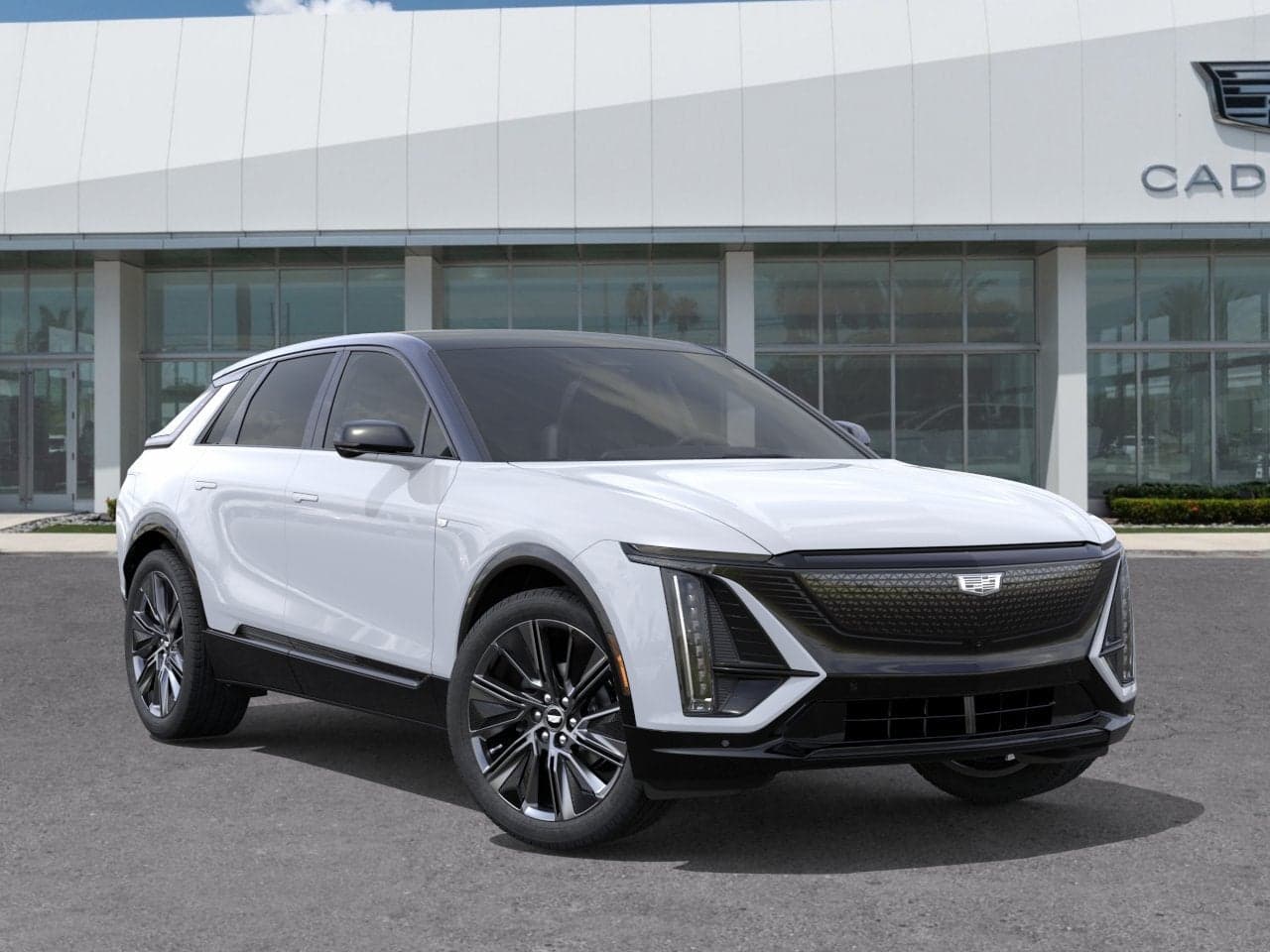 2027 Cadillac LYRIQ Signature Sport — photo 1 of 5