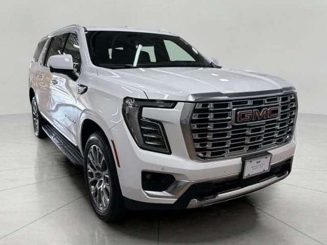 2025 GMC Yukon XL Denali — photo 1 of 5
