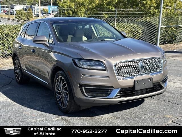 2019 Lincoln Nautilus Reserve — photo 1 of 5