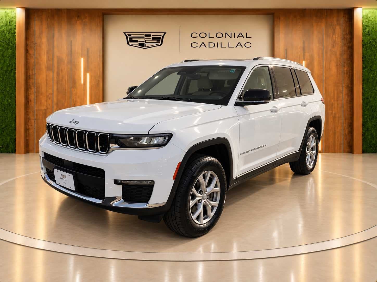 2021 Jeep Grand Cherokee L Limited — photo 1 of 5
