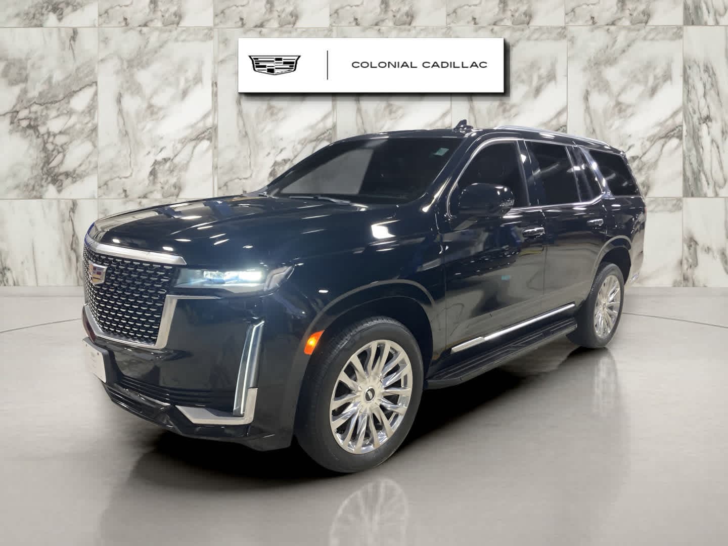 2021 Cadillac Escalade Premium Luxury — photo 1 of 41