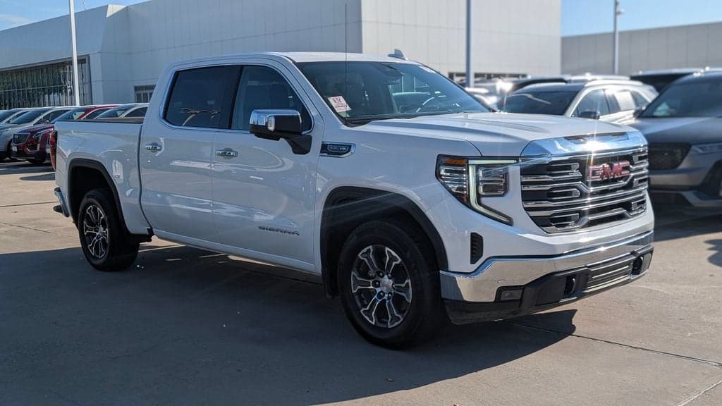 2025 GMC Sierra 1500 SLT — photo 1 of 24