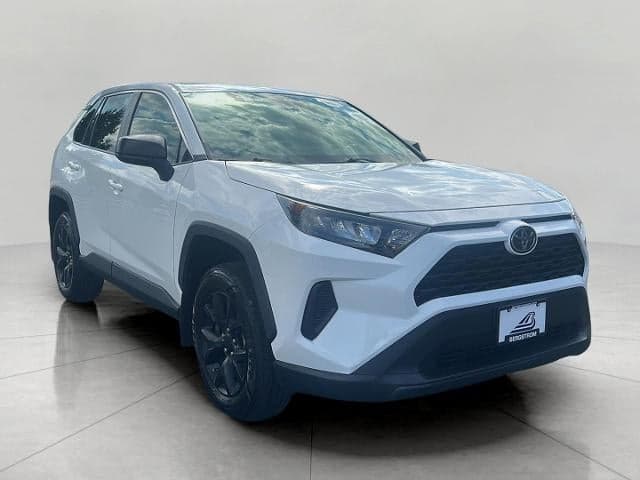 2022 Toyota RAV4 LE — photo 1 of 26