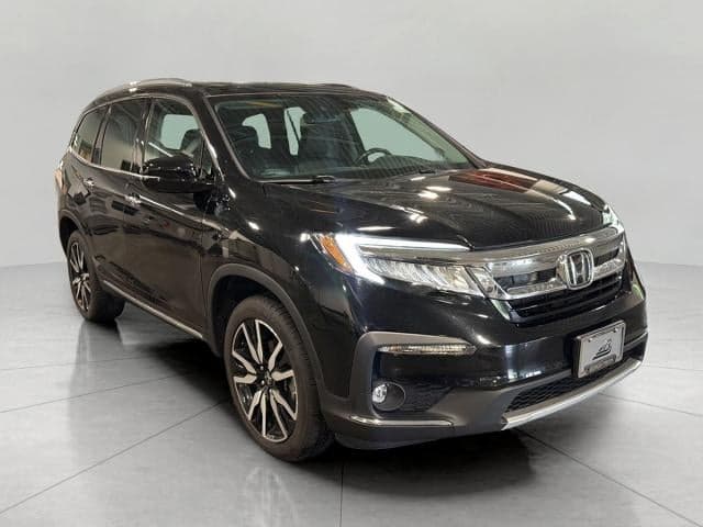 2021 Honda Pilot Touring 7-Passenger — photo 1 of 22