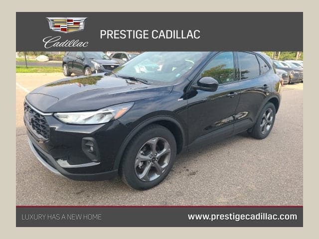 2025 Ford Escape ST-Line Select — photo 1 of 18